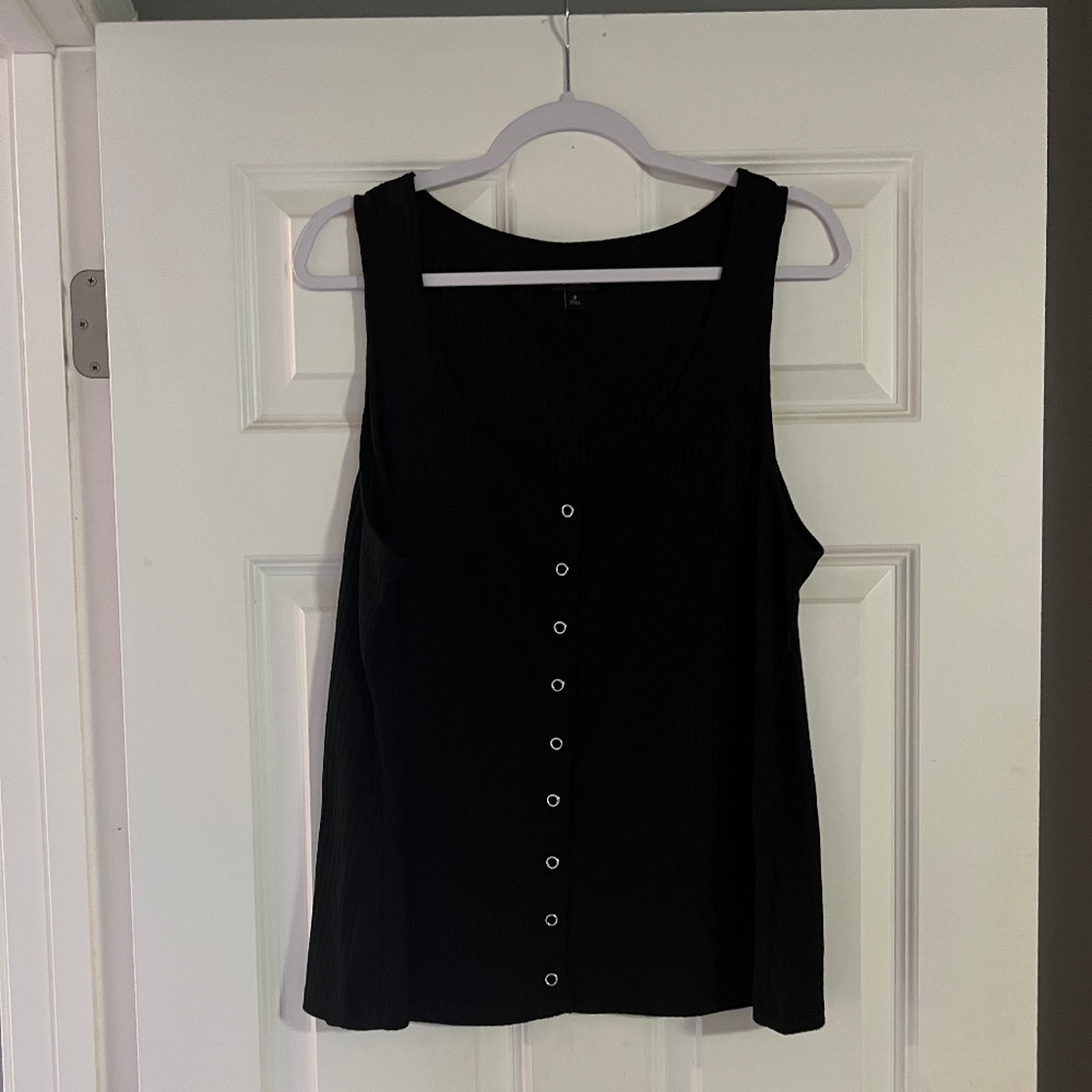 Black Torrid PLUS tank with button detail